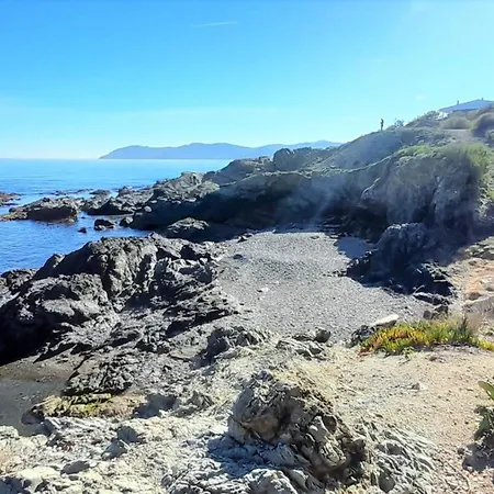 Acogedor Con Terraza A Un Paso De La Playa En - Es-170-26 Llanca